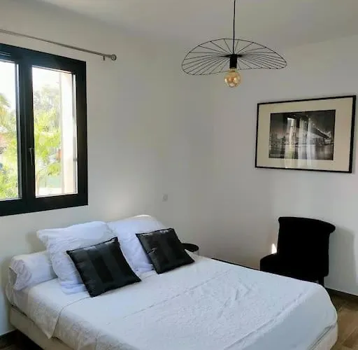 Neuf Avec Balcon Et 2 Appartement *