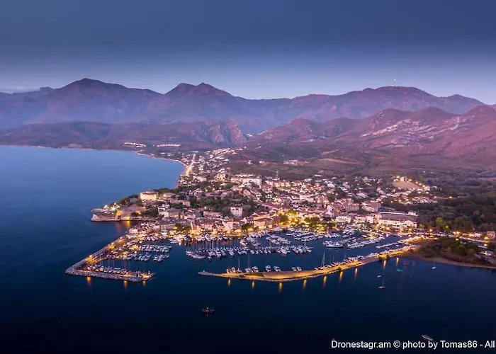 Neuf Avec Balcon Et 2 *