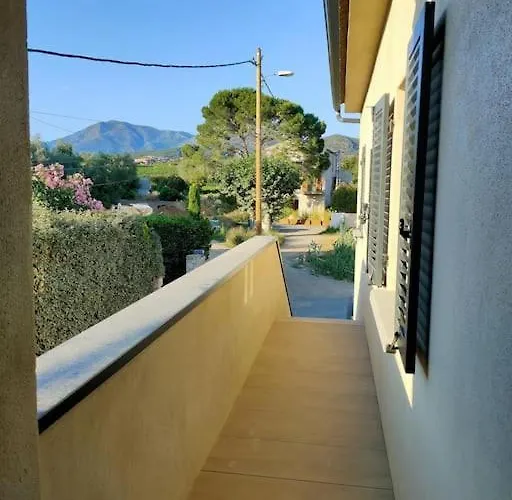 Neuf Avec Balcon Et 2 Saint-Florent (Corsica)